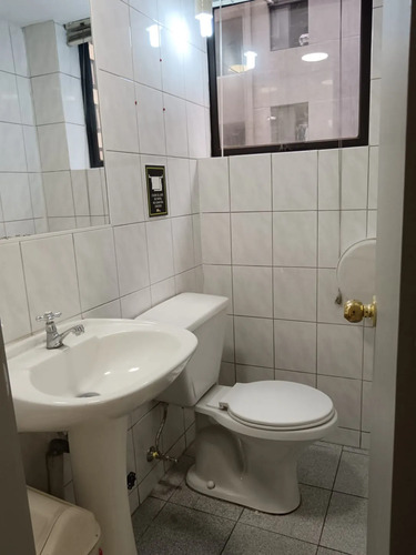 Se Vende Oficina En Calle Encomenderos