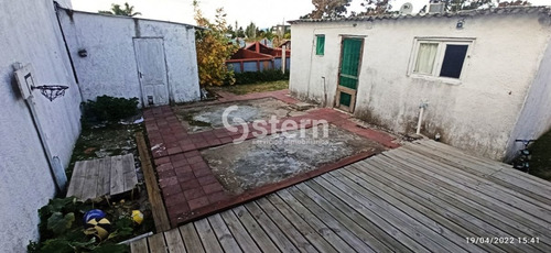 Imagen 19 de 21 de Muy Linda Casa En Biarritz, Lindo Entorno De Vecinos. 3 Dormitorios Y Demás Según Ficha.