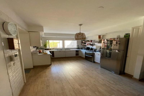 Imagen 7 de 30 de Excelente Casa Desarrollada En 3 Plantas | Muy Buena Ubicación