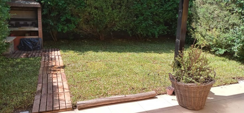 Imagen 9 de 9 de Hermosa Casa 4 Ambientes Con Parque En Los Robles