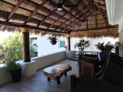 Villa De Lujo En Venta Pegada A La Playa, Kovay Gardens