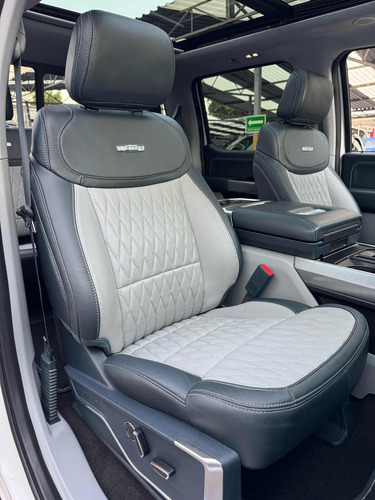 Ford Lobo LIMITED HEV DOBLE CAB 431 HP 3.5 4X4 2022