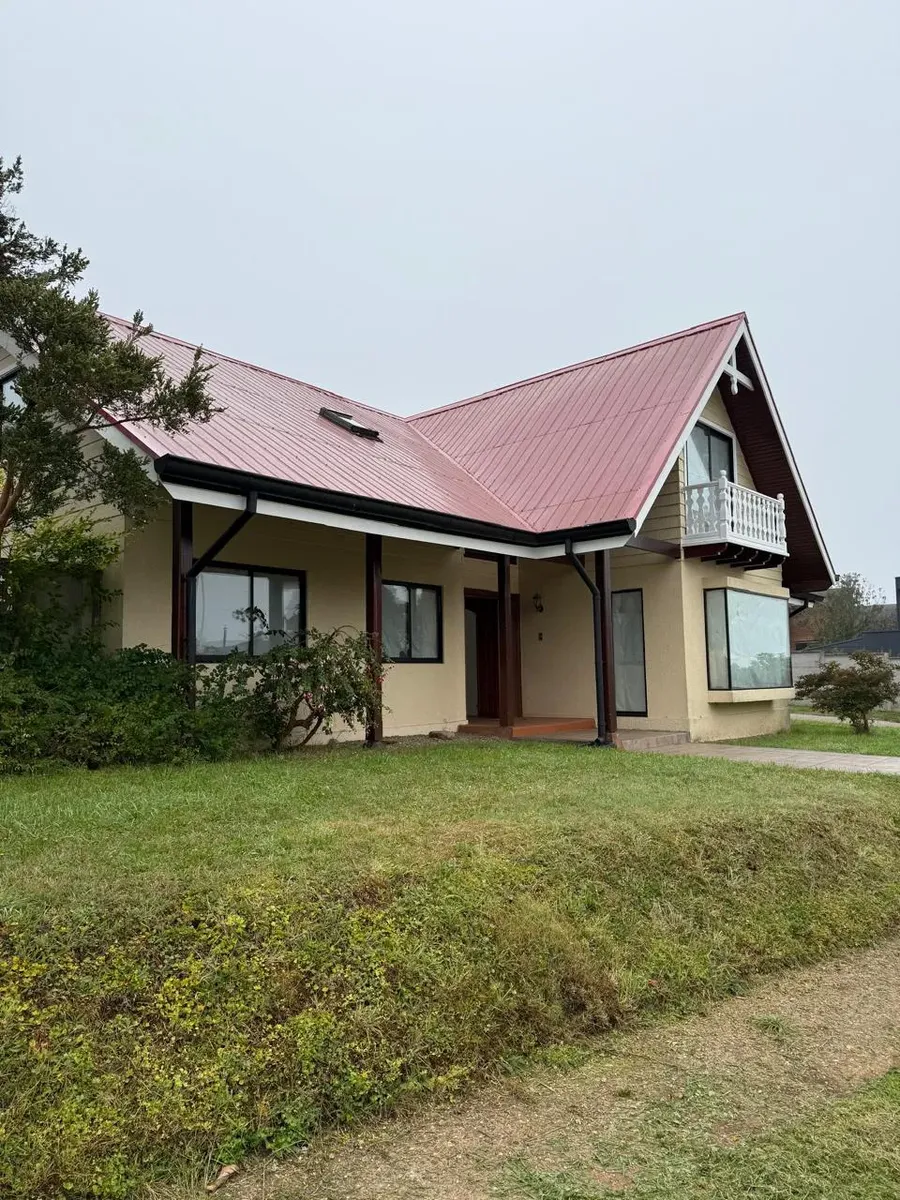 Imagen 1 de 14 de Casa En Sector Exclusivo De Valdivia
