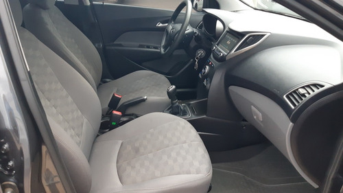 Hyundai Hb20s 2018 1.6 Comfort Plus Flex 4p