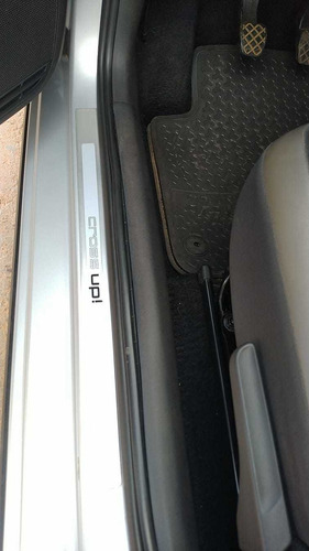 Imagem 12 de 15 de Volkswagen Up! Up Tsi Cross