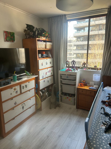 Departamento Amplio, Perfecto Estado Calle Tadeo De Reyes
