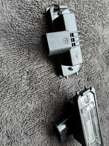 Par Luz De Placa Golf A4 Mk4 Saturnus Nuev Oem Vw (Usado)