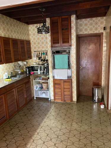 Imagen 7 de 18 de Casa - Adrogue