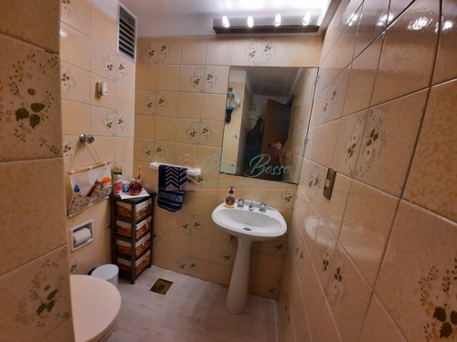 Imagen 19 de 21 de Apartamento Reciclado En Edificio Dormar No Se Lo Pierda!
