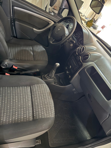 Renault Sandero 1.0 16v Expression Hi-flex 5p