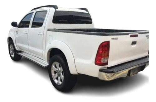 Medallon Toyota Hilux Pickup 2006 - 2015