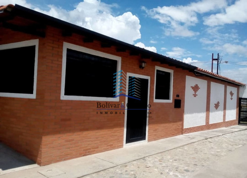 Casa En Venta Ubicada En San Juan De Lagunillas, Mérida - Ma6-25