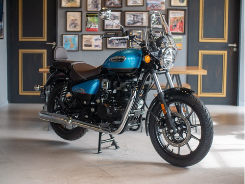 Imagen 8 de 25 de Royal Enfield Meteor 350 Supernova Azul Reserva Hoy