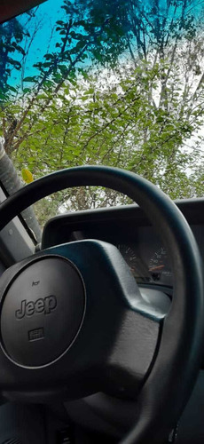 Jeep Cherokee 1998 4.0 Sport Aut. 5p