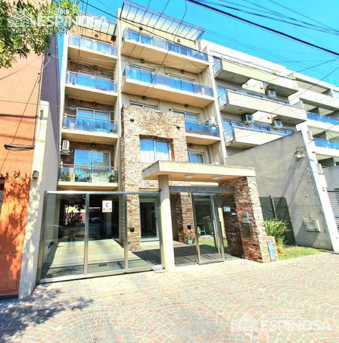 Departamento En Venta En Castelar  Con Terraza Privada