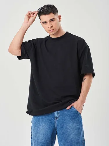 Remeras cuello ancho hombre hotsell