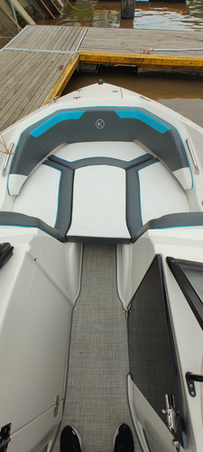 Lancha Klase 235 Open