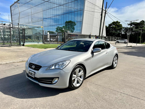 Hyundai Genesis 2.0 Coupe T 210cv Mt