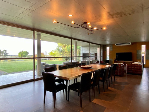 Imagen 21 de 26 de Moderna Casa Minimalista En Venta La Herradura Pinamar