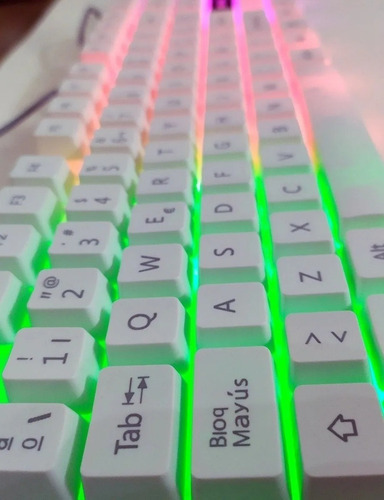 Teclado Retroiluminado Con Luces Led - Letra Ñ - Alámbrico