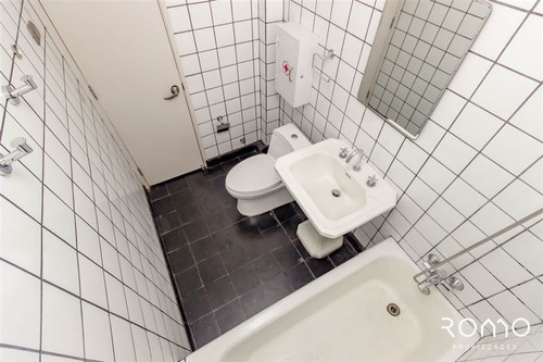 Departamento En Venta De 3 Dorm. En Vitacura
