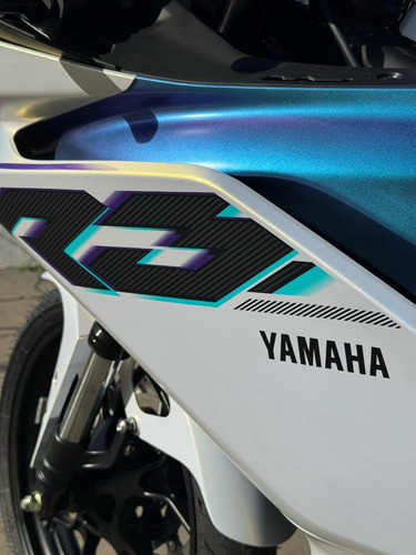 Nova R3 Connected 25/26 + Emplacamento!