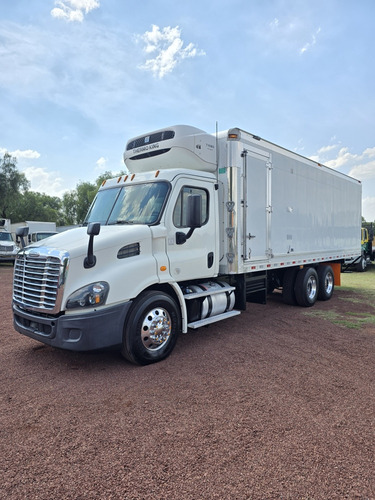 Freightliner Torton Cascadia 2016 Rabon Refrigerado