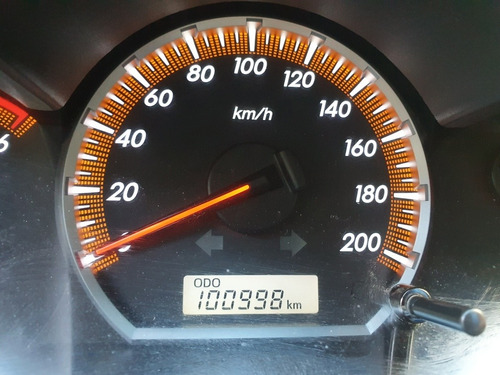 Toyota Hilux 3.0 Cd Srv Cuero 171cv 4x2 - E4 2015