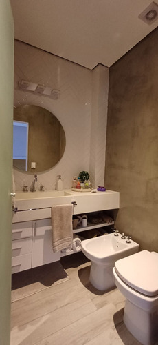 Venta Casa 4 Ambientes Villa Luzuriaga- Permuta !!