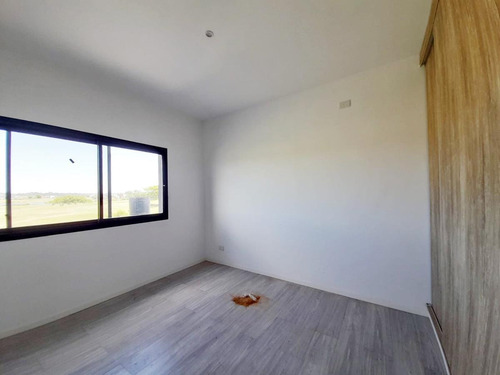 Imagen 11 de 16 de Casa En Venta En El Canton Barrio Golf Lote Al Golf Con Pileta