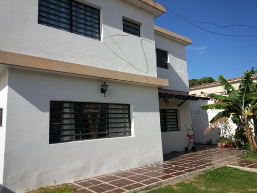 Imagen 22 de 30 de Se Vende Casa En Del Este Rah: 22-3309