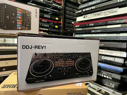 Pioneer Dj Ddj-rev1 - Scratch-style 2-channel Dj Controller 
