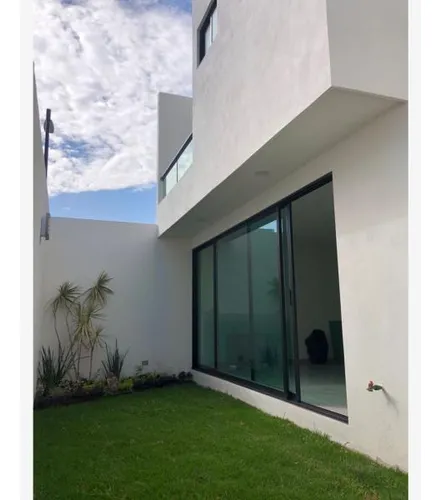 Casa En Venta En Lomas De Angelópolis Ii
