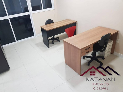 Sala Comercial Na Avenida Ana Costa Em Santos - 4505