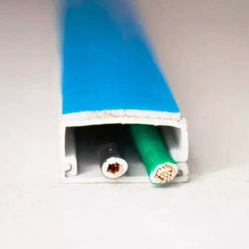 Canaleta PVC 20x10 con adhesivo ultra resistente para trabajos con cables  eléctricos PcPlay