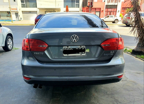 Imagen 6 de 9 de Volkswagen Vento 2.5 Advance Plus 170cv 2014