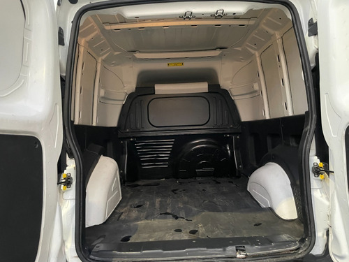 Imagem 9 de 10 de Fiat Fiorino 1.4 Flex 2016 Autos Rr