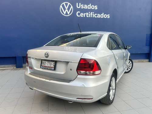 Volkswagen Vento 1.6 Highline At