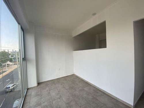 Imagen 4 de 4 de Oficina Comercial En Renta Jacarandas