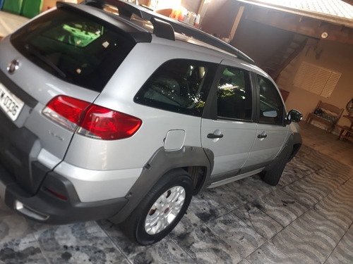 Imagem 5 de 8 de Fiat Palio Adventure 2010 1.8 Locker Flex Dualogic 5p