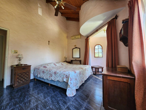 Alquiler Anual Casa 4 Ambientes En El Bosque Country Club Campana