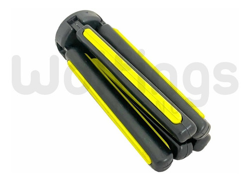 Imagen 4 de 7 de Posa Pava Apoya Fuente De Silicona Modelo Estrella Plegable