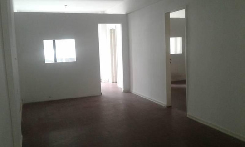Av Corrientes 2200 Balvanera Oficina 28m2 U$44.000