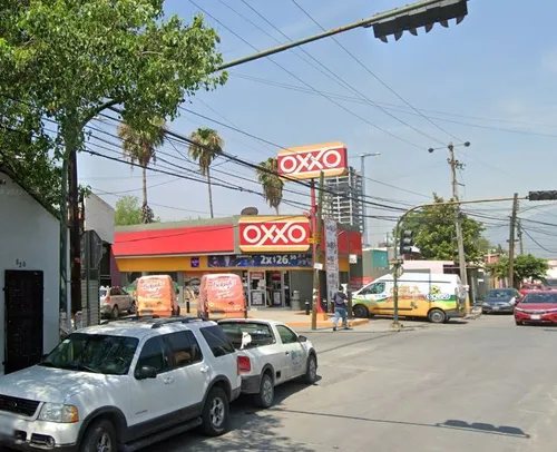 ¡¡remates Inmobiliarios, Tu Forma Inteligente De Invertir !! Venta De Casa En Exclusiva Zona, Col. Centrika Victoria, Monterrey, Nl.