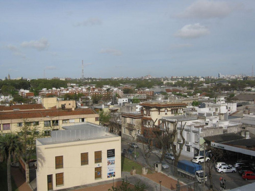Apartamento Aguada Alquiler 2 Dormitorios, Ed. Marash Agraciada Y San Fructuoso Tza, Ed C/parrillero