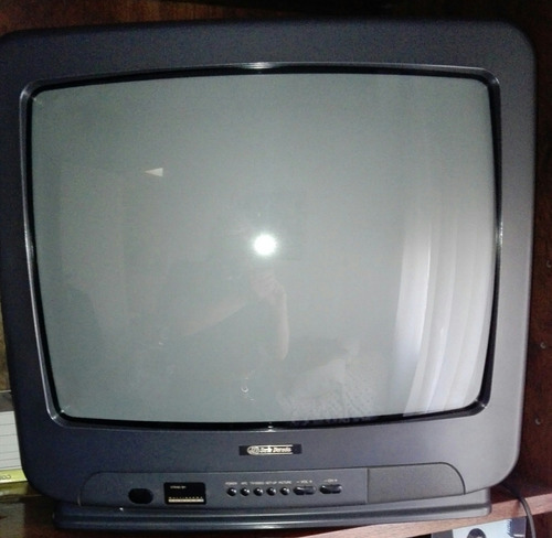 Tv Color Crown Mustang Serie Dorada 20 Pulgadas