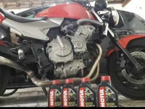 Hornet Carburada Vermelha