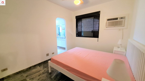 Imagem 11 de 21 de Apartamento Na Praia Das Pitangueiras - Guarujá - Calçadão - Vista Para O Mar - 4 Dormitórios (3 Suítes) - Sala Para 3 Ambientes - Sacada - Vagas - Ap05779 - 69283713