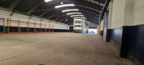 Imagen 4 de 7 de Excelente Galpón En Zona Industrial Ballester