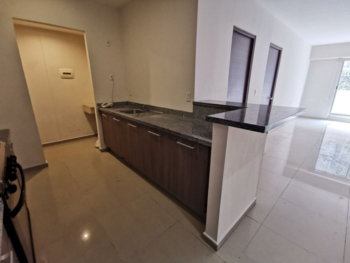 Departamento En Venta En Vía Santa Fe Con Terraza Y Bodega (m2d3513)